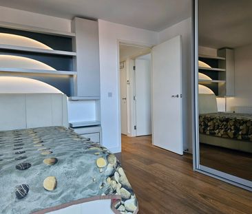 1 Bed Flat, Lighterage Court, TW8 - Photo 1