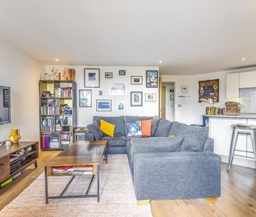 2 bedroom flat to rent - Photo 3