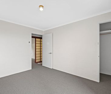 Low maintenance living in the heart of Victoria Park! - Photo 1