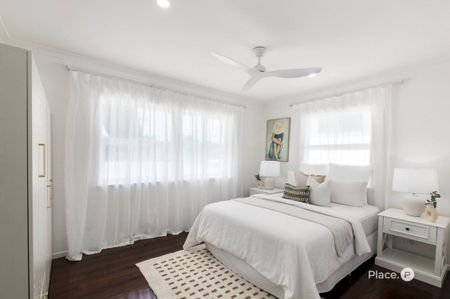 19 Camelia Street, Cannon Hill QLD 4170 - House For Rent - $1,050 | Domain - Photo 3