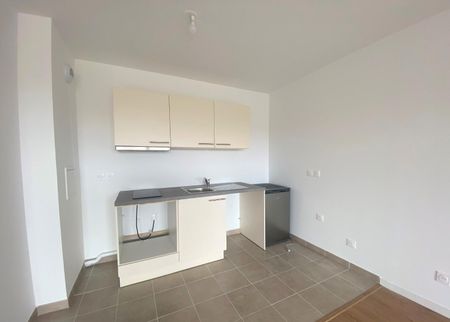 location Appartement T2 DE 43.2m² À AMIENS - Photo 4