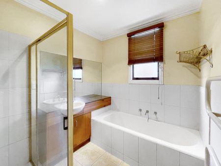 12 Loch Avenue, Ballarat Central - Photo 5