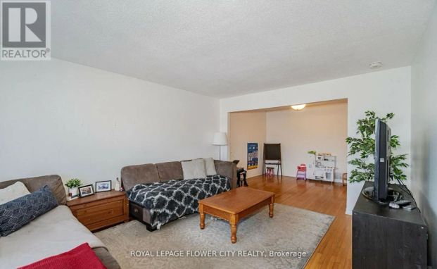 18 PROUSE DRIVE - Photo 1