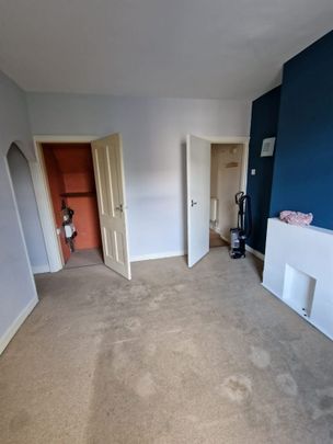 1 Bed Flat, Plymouth Road, S7 - Photo 1