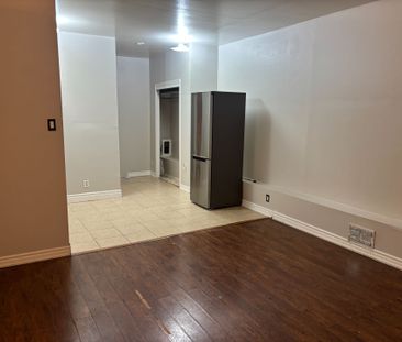 For Lease - 505 Oakwood Avenue Unit# Main, Toronto, Ontario - Photo 5