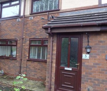 2 bedroom mews to rent - Photo 1