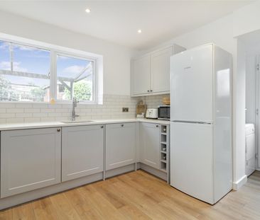 Caernarvon Road, Keynsham, Bristol - Photo 6