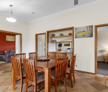 Call Sarah 0432 084 179 with Any Questions - Photo 4