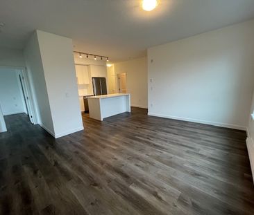 Unit 305 - Beautifully Designed/Three Bedrooms Condo at The Grove - Photo 3