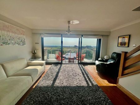 4 bedroom semi-detached house to rent - Photo 3