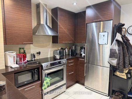 Market Wharf Lofts - Photo 3