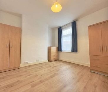 Paisley Road, N22 - Photo 3