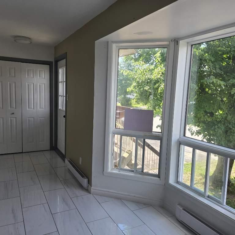 Beau 5 1/2 à louer rue Laflamme Trois-Rivieres - Photo 1