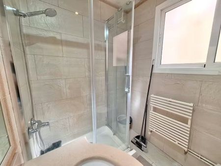 Travessera de les Corts, Barcelona, Catalonia 08014 - Foto 4