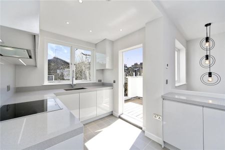 2 bedroom maisonette to rent - Photo 4