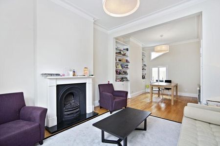 4 bedroom terraced house to rent - Photo 3