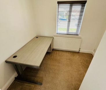 3 bedroom semi-detached house to rent - Photo 6