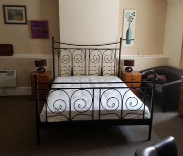 1 bedroom house of multiple occupation to rent - Photo 4