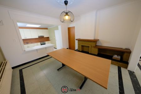 RUIME WONING MET 3 SLAAPKAMERS EN POLYVALENTE RUIMTE - Foto 2