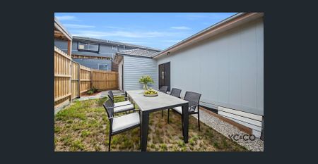 Spacious 2 Bedroom With Multiple Living Zones! - Photo 5