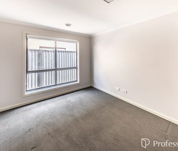 Beautiful Family Home - Photo 6