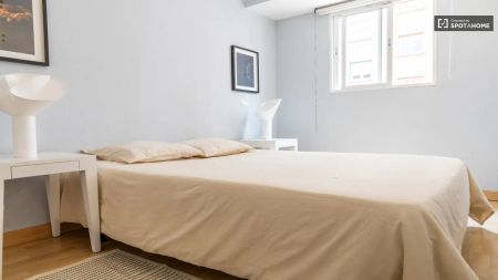 1-bedroom apartment for rent in Ciudad Jardín, no bills included - Foto 3