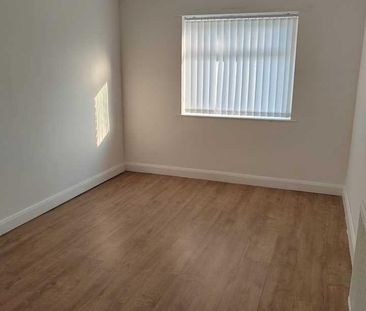 2 bedroom townhouse to rent - Photo 2