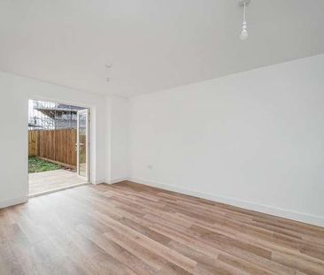 Rowland Way, Exeter, EX2 - Photo 1