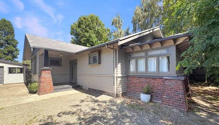 HOKOWHITU - 3 BEDROOMS - Photo 4