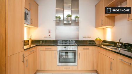 2-bedroom apartment for rent in Docklands North, Dublin - Photo 3