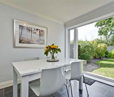 6 bedroom detached house to rent - Photo 2