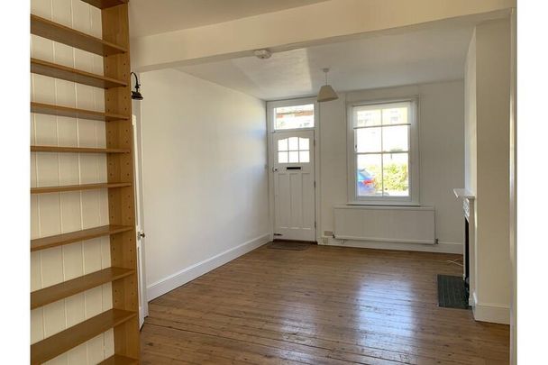 2 bedroom terraced house to rent - Photo 1