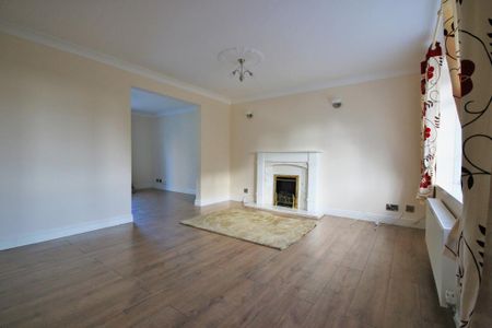 3 bedroom detached house to rent - Photo 3