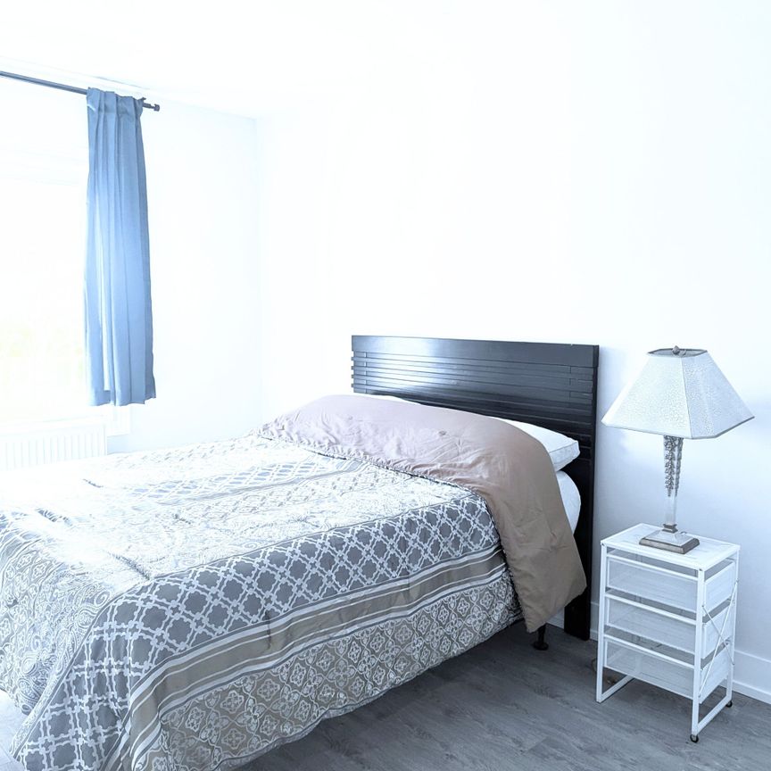 For Lease - 28 Leduc Drive Unit# 2, Toronto, Ontario - Photo 1