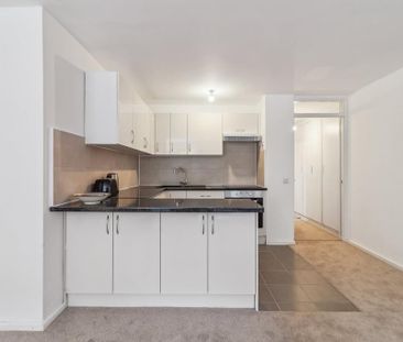 Studio to rent - Photo 6