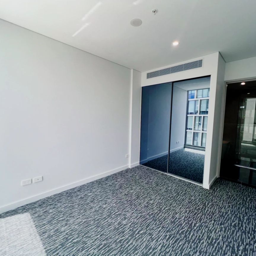 33 George Julius Ave, Sydney - Photo 1