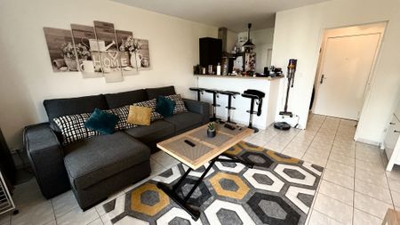 APPARTEMENT T2 VILLEURBANNE - NON MEUBLE - 44 m² // GARAGE Villeurbanne (69100) - Photo 2