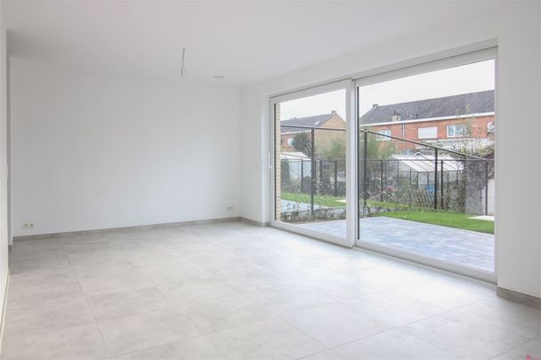 Energiezuinige woning te huur nabij het centrum van Wevelgem - Photo 1