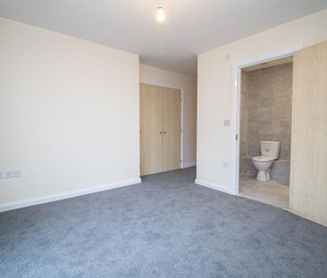3 bedroom apartment to rent - Photo 6