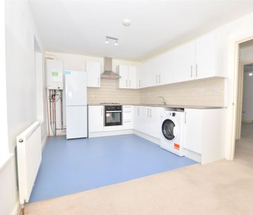 Station Road, Redhill, Surrey, RH1 - Photo 4