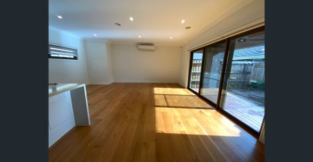 MODERN LUXURY WITH NO EXPENSES SPARED - Photo 2