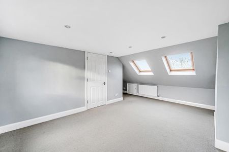 4 bedroom terraced house to rent - Photo 2