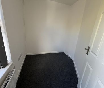 3 bedroom apartment to rent - Photo 5