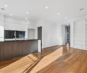 Modern & Low-Maintenance Living in Prime Epping Location - Photo 6