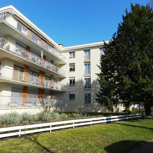 Location Appartement 3 pièces 84m² - Photo 1