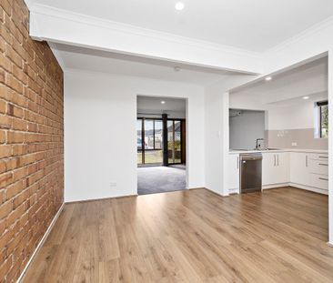 Updated Spacious Townhouse close to Amenities - Photo 3