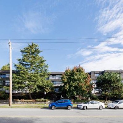 Lower Lonsdale Spacious 1bed/1bath with balcony - Photo 4