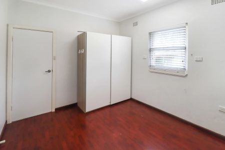 12 Chatham Road, West Ryde. - Photo 2