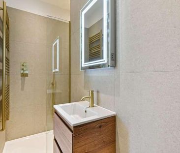 Kings Road, Richmond, TW10 - Photo 3