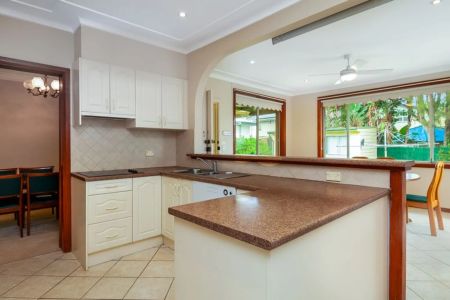 Family Home with Expansive Level Lawn - Photo 2